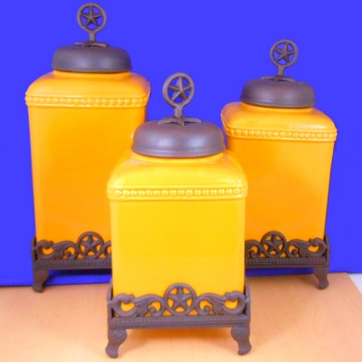 60003 MUSTARD CERAMIC LARGE CANISTER SET W / STAR COPPER LIDS & BASE